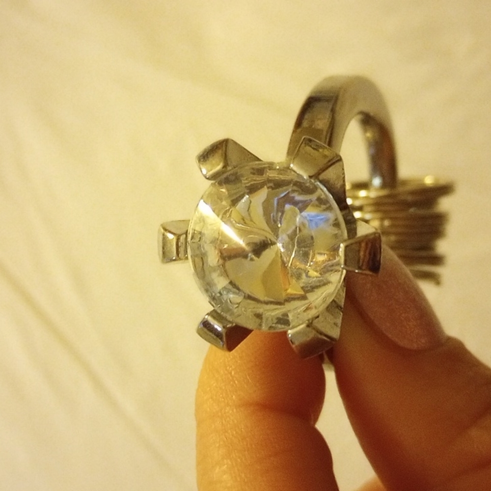 Diamond Keychain Ring - Picture 4 of 5